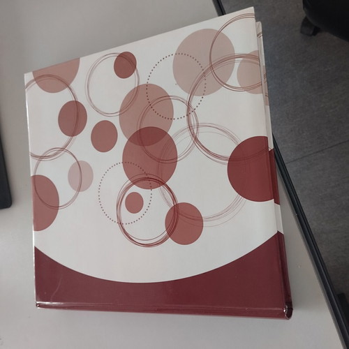 Photo album like new with rice paper dividers and photo tape