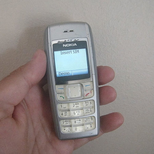 Nokia 1600 used, works normally with battery without charger