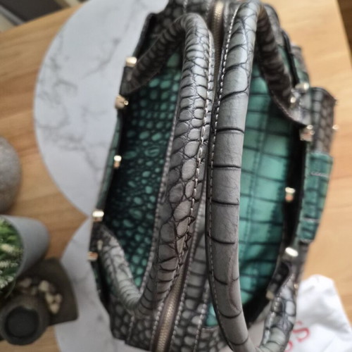 Guess Vintage Y2K Large Handbag McBling Style