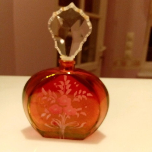 Crystal bottle hand-cut with Swarovski stopper Italiani Crystal new