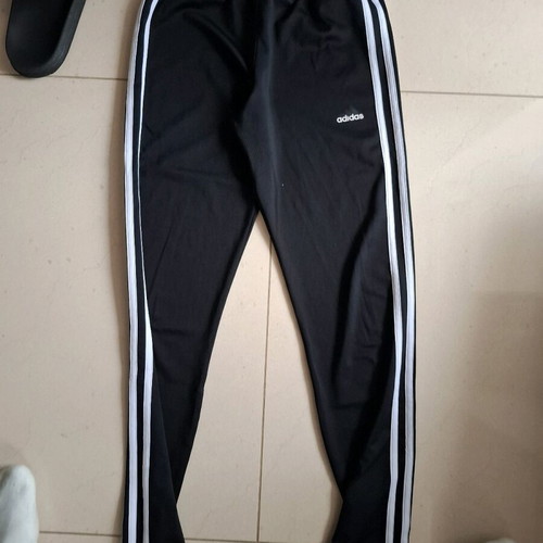 Adidas koman black, like new, size S