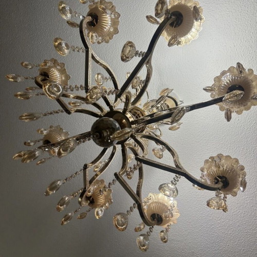 Gold bronze chandelier with 8 sockets like new