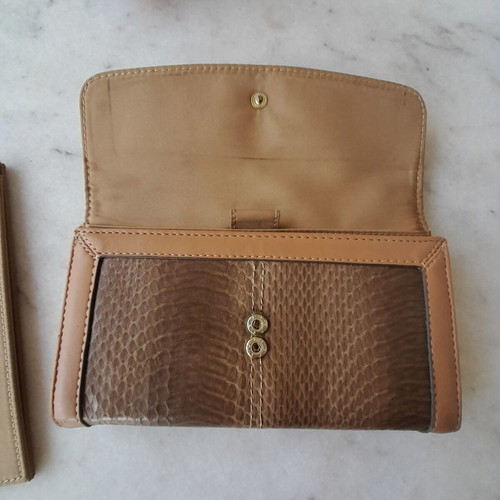 Nine West wallet like new, beige and brown