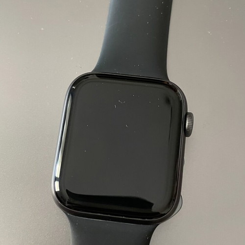 Apple Watch Series 6 44mm with two straps
