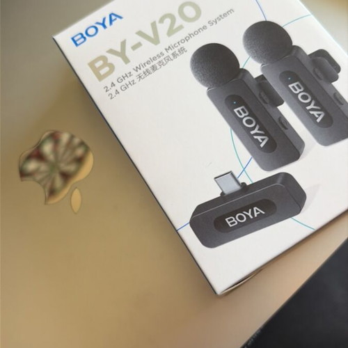 Boya BY-V20 Wireless Microphones new with voice cancellation type C