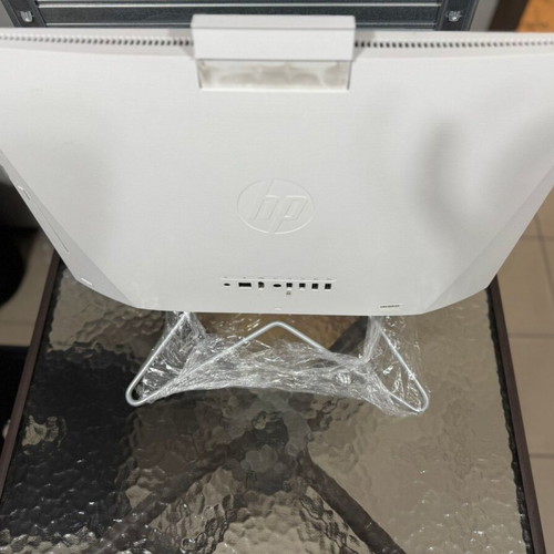 HP 200 G4 All-in-One i3 10ης γενιάς 8GB RAM 256GB SSD σαν καινούργιο