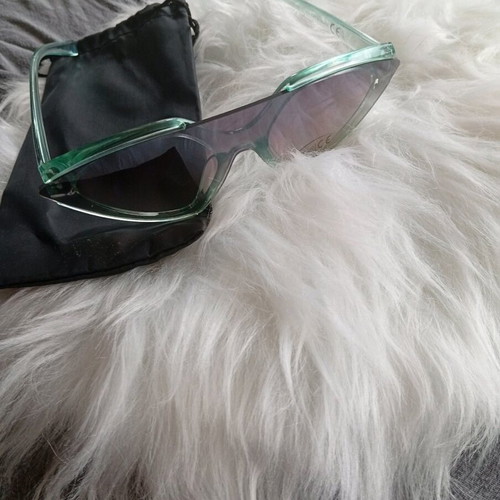 Sunglasses new, green