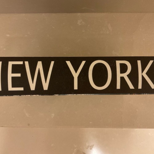 Jewelry box in book shape New York like new