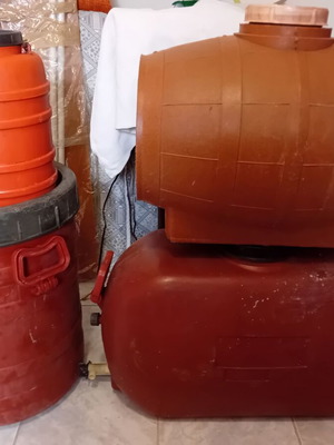 ΠΛΑΣΤΙΚΑ ΔΟΧΕΙΑ.4 ΤΜΧ ΜΑΖΙ.