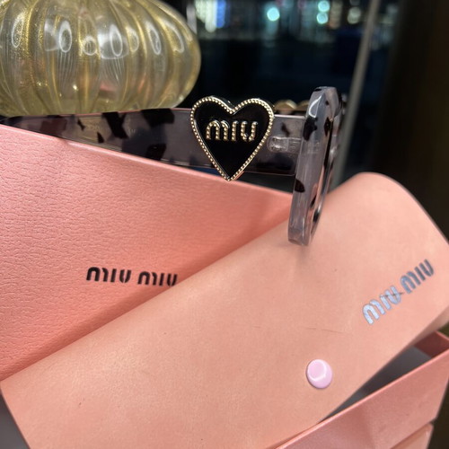 Miu Miu Women's Sunglasses new, gray