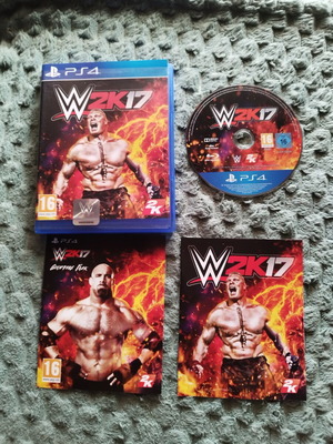 W2K17 PlayStation 4 game like new, collectible edition