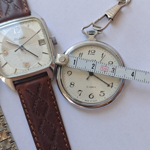 Zaria, Caika, Raketa mechanical watches used, set of three