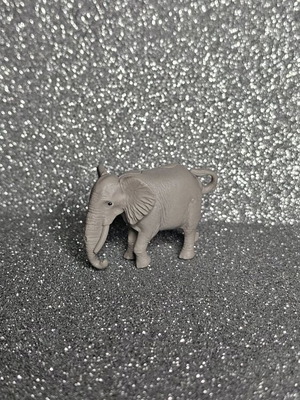 Kinder Natoons 2022-23 Elephant VT189-BPZ without paper new