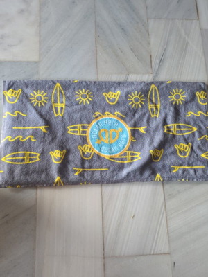 Ocean Hero beach towel like new