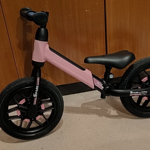 Spark by QPlay Balance Bike like new, for ages 2–5