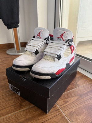 Air Jordan 4 Red Cement sneakers μεταχειρισμένα, μέγεθος 45