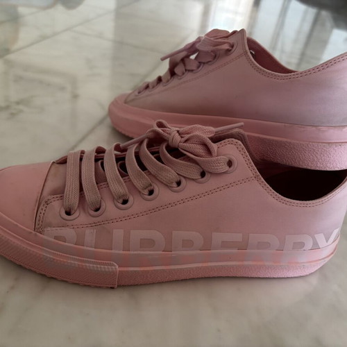 Burberry sneakers like new, pink, size 38