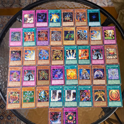 Authentic Yugioh cards used, pack