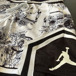 Jordan Air Jordan Shorts size L like new, black and white