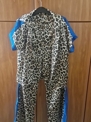 Women's set L/XL like new, beige and blue