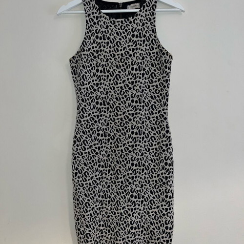Pull and Bear dress M/38 used, black and beige