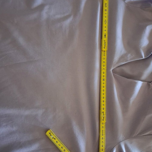 Donna blouse purple like new, 3/4 balloon sleeves, comfortable fit
