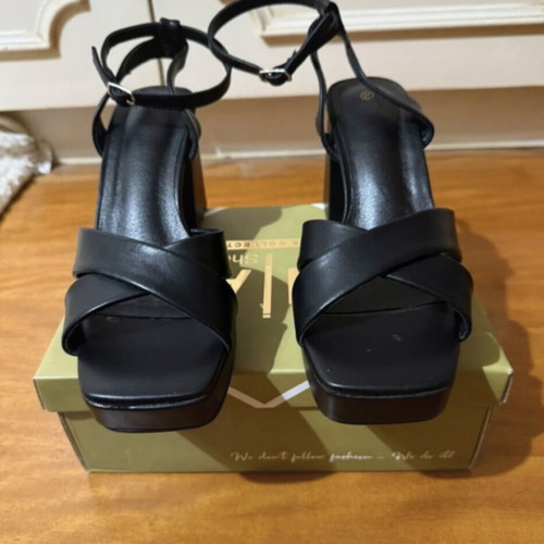 Luigi black sandals with crisscross straps and platform heel new