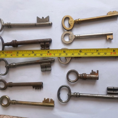 Antique large hand-forged skeleton keys set of 10 like new