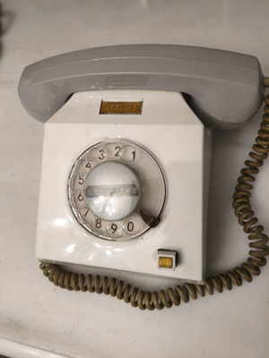 Rare East German DDR Telephone Variant Typ 131-20111 used, 1971
