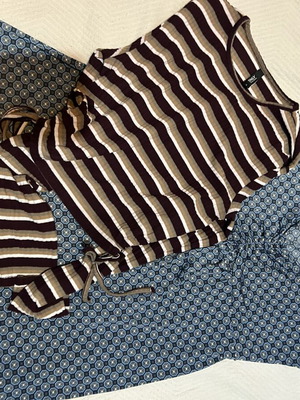 Clothing set like new, given together