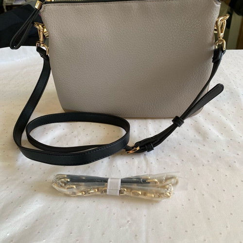 Carpisa crossbody bag new, grey faux leather with detachable strap