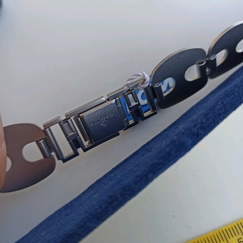 Rowi stainless steel watch bracelet collectible new