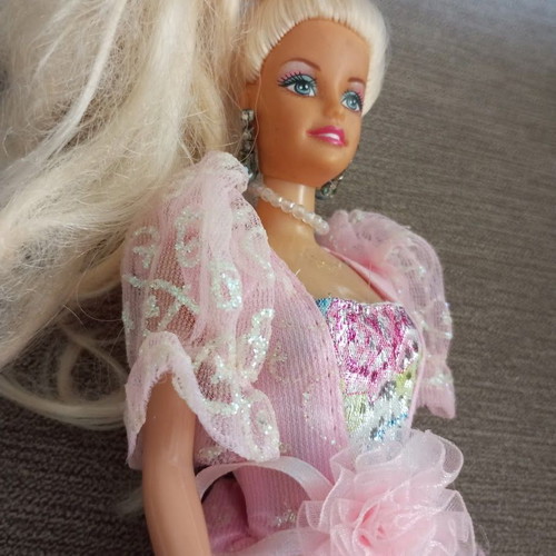 Barbie doll Mattel Bridal Barbie in pink lace wedding dress, like new