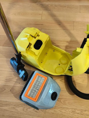 Karcher DS 6 ηλεκτρική σκούπα νερού 650W μεταχειρισμένη, κάδος 2lt, κίτρινη