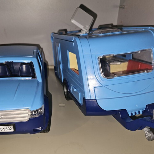 Playmobil Jeep with Caravan and 4 Figures used