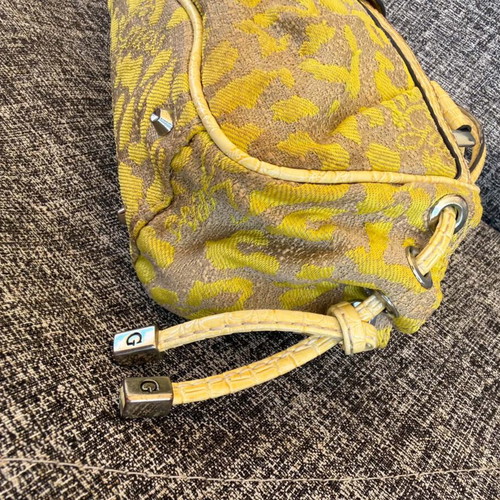 Guess Y2K vintage bag used, yellow handheld
