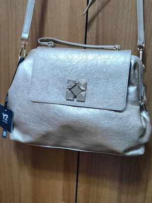 Y Not? shoulder bag new, gold with metal clasp