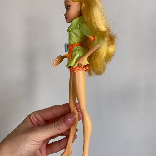 Vintage Stella Winx Club doll Umbrella Spring Showers by Mattel 2007 used