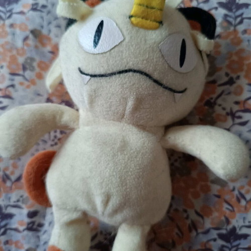 Meowth Pokemon plush vintage stuffed bear 1999 used