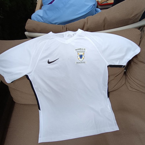 Nike Dri-FIT football jersey with Balmoral FC Derzelez emblem