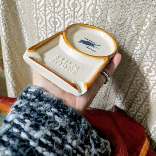Sip ' N ' Smoke Drink Tray like new ceramic ashtray with drink holder