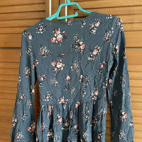 American Eagle Floral Wrap Top with Peplum and Bell Sleeves XS like new