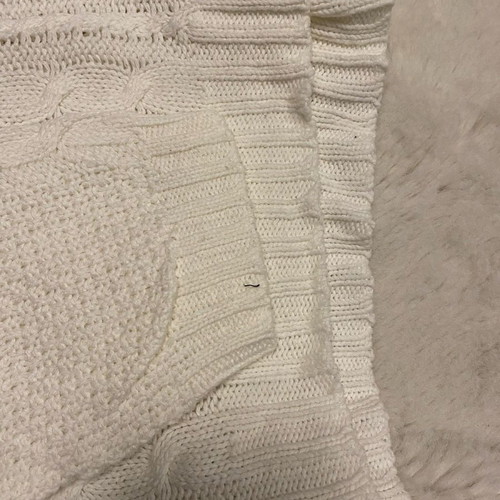 Stradivarius white knitted sweater size S used