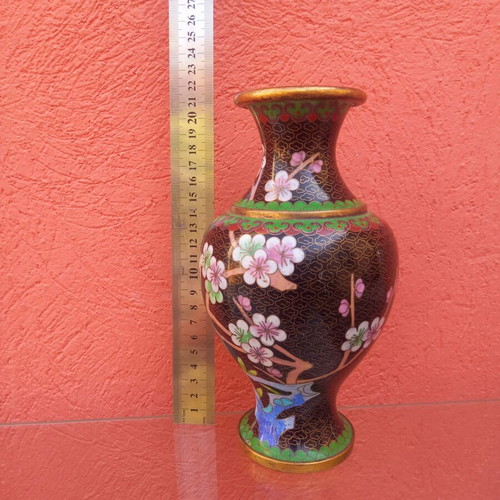 Cloisonné vase