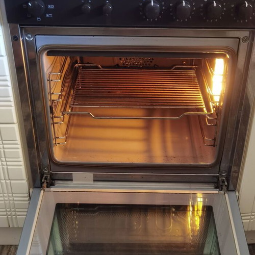 Miele H200 built-in oven and ceramic hob used