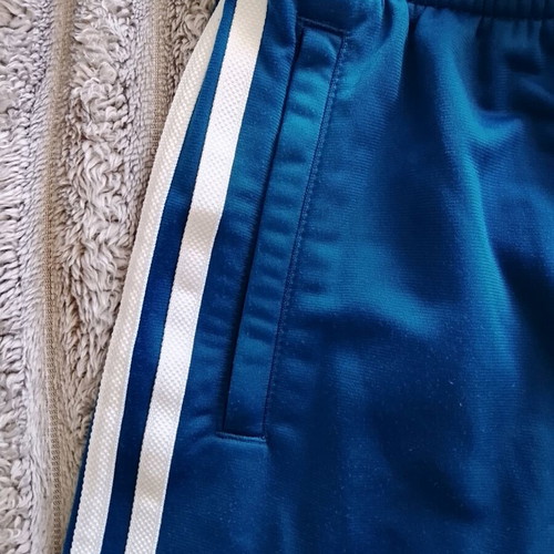 Adidas kids' sports shorts used, blue, ages 7-8