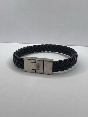 Men's bracelet used, leatherette with altered clasp black and silver