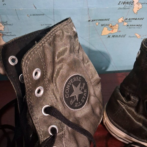 Converse Chuck Taylor All Star High Top metallic olive/green like new, size 39