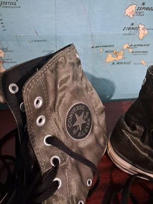 Converse Chuck Taylor All Star High Top metallic olive/green like new, size 39