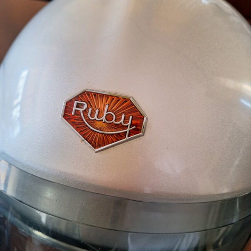 Ruby Belvedere XL helmet like new with additional dark visor